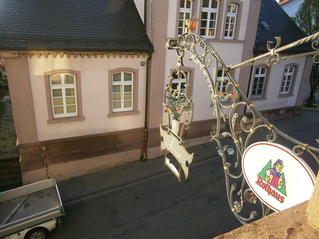 Hotel Strauss วัลด์บรอนน์ ภายนอก รูปภาพ