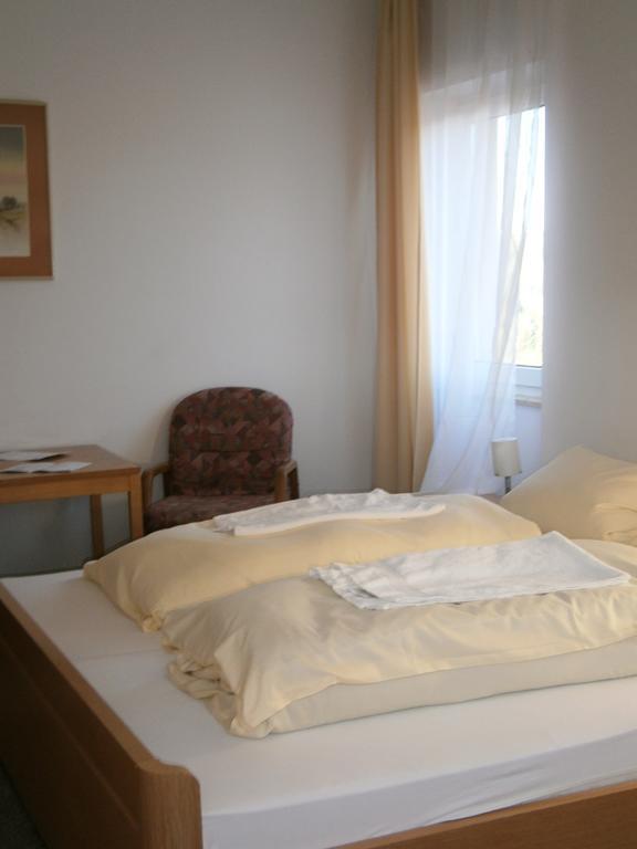 Hotel Strauss วัลด์บรอนน์ ห้อง รูปภาพ