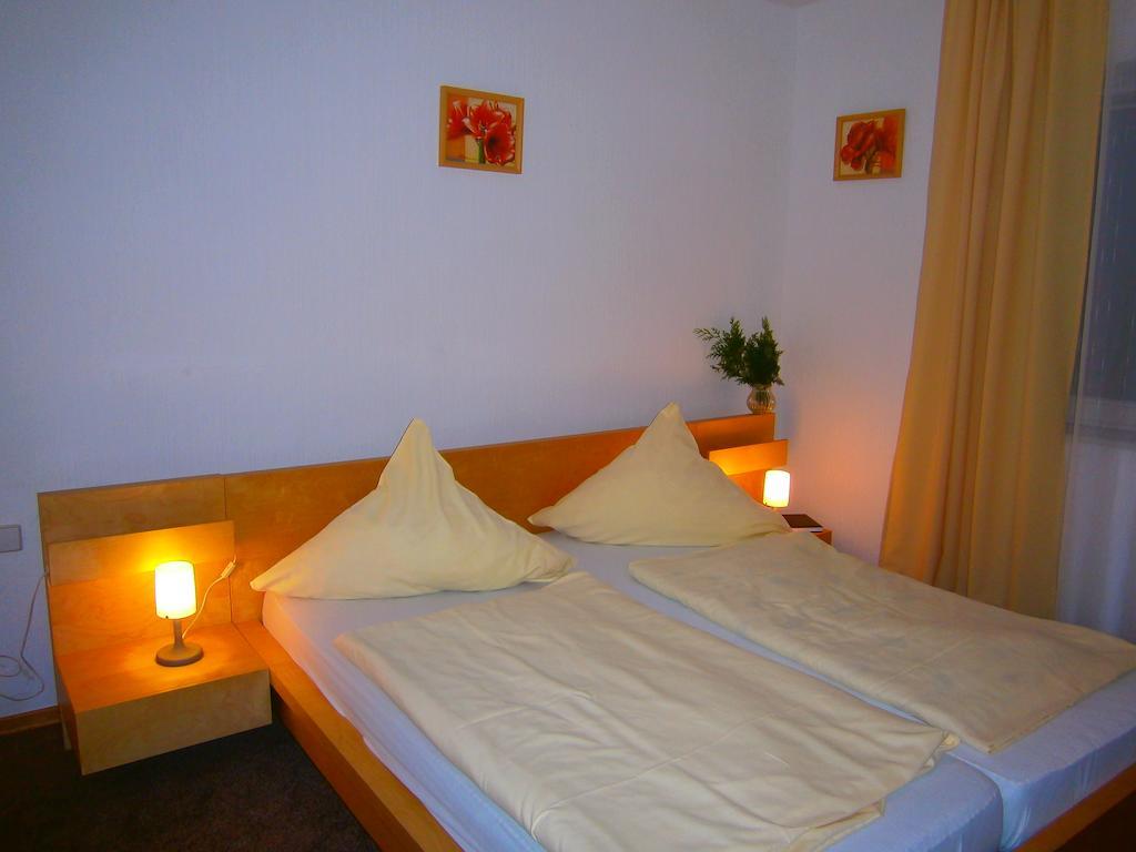 Hotel Strauss วัลด์บรอนน์ ห้อง รูปภาพ