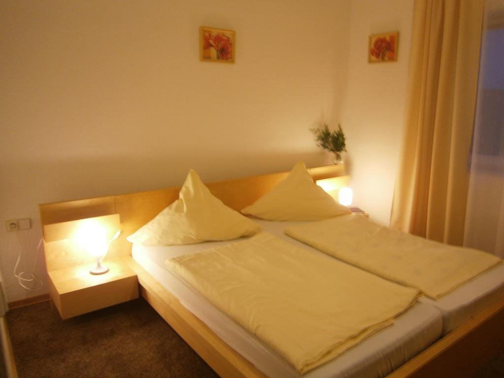 Hotel Strauss วัลด์บรอนน์ ห้อง รูปภาพ